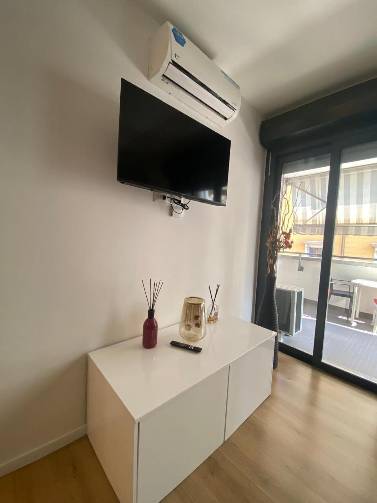 Apartamento Lux Fara Milán Exterior foto